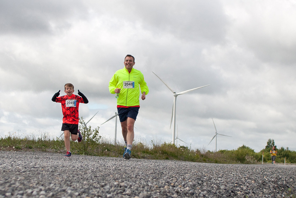 Father-and-son-racing---Visit-a-Wind-Farm